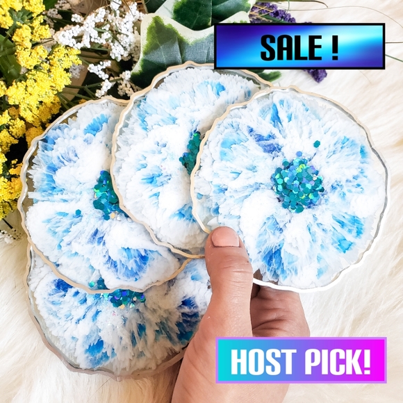 Handmade by Lunaries Other - Resin Flower Coaster Set/Home Decor